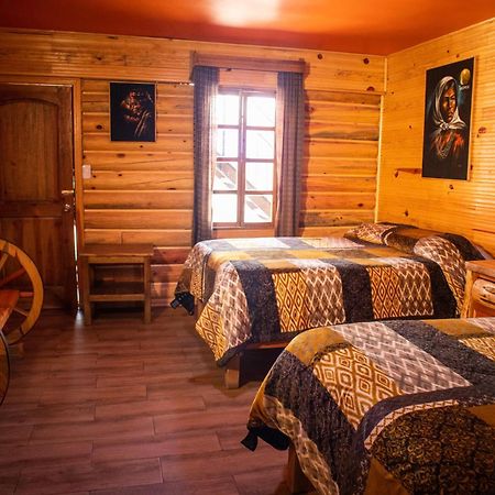 Taramuri Hotel & Tours Creel Exteriör bild